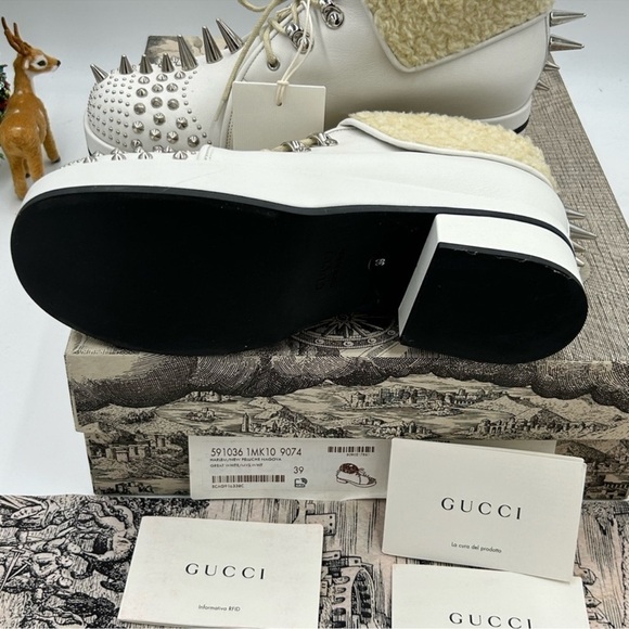 Women’s Gucci spiked Sherling lined ankle boots size 39 made in Italy - Picture 7 of 9